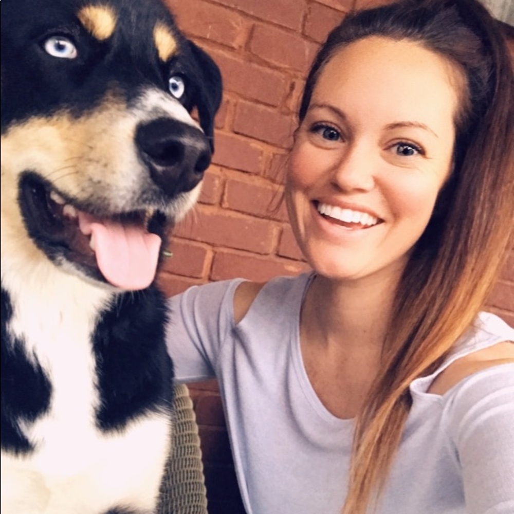 Meet your Posher, Courtney